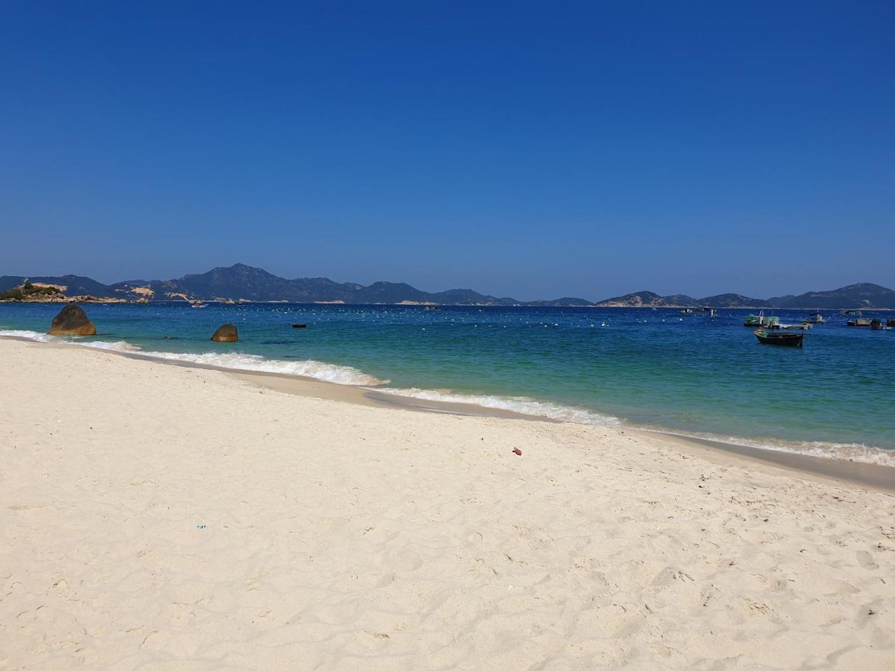 Dao Hoa Vang Villa Cam Ranh Exterior photo